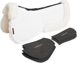 Produktbild von LeMieux Merino+ Dressage Half Pad aus Wolle in Weiß Größe M