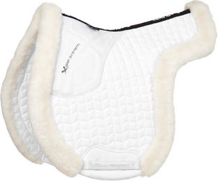 Produktbild von LeMieux Merino+ Hunter Sattelunterlage aus Wolle in Weiß Größe L