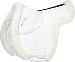 Produktbild von LeMieux Merino+ ProSorb Hunter Sattelunterlage aus Wolle Weiß Größe L