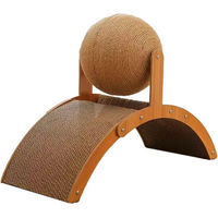 Produktbild von LIANNA Katzenkratzbrett Set aus Massivholz mit Sisal und Ball für Katzen
