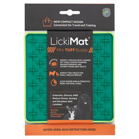 Produktbild von LickiMat Mini Buddy Tuff Schleckmatte aus TPR Grün 15 x 15 cm