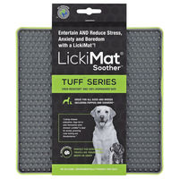 Produktbild von LickiMat Soother Tuff Schleckmatte für Hunde in Grün aus Gummi