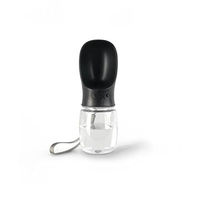 Produktbild von lionto Wassernapf Trinkflasche für Hunde und Katzen aus Kunststoff Schwarz - 350 ml