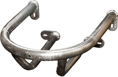 Produktbild von Lister Schutzbügel für Tränkebecken aus Metall in Silber und Grau