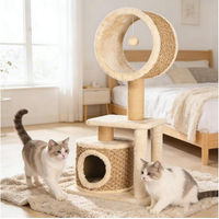 Produktbild von Liszton Kratzbaum für Katzen mit Liegemulde und handgestrickter Höhle in Beige 95 cm hoch
