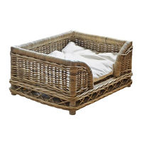 Produktbild von Loberon Hundebett Gorron Hundekorb aus Rattan und Baumwolle in Antikbraun