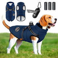 Produktbild von LOVPET Hundejacke Hundemantel mit integriertem Geschirr und Kotbeutel-Set wasserdicht gefüttert Navyblau - 45 Stk.