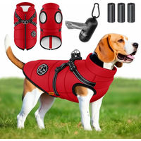 Produktbild von LOVPET Hundejacke Hundemantel mit integriertem Geschirr und Kotbeuteln Set wasserdicht gefüttert mit Reflektoren für Hunde