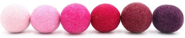 LucyBalu Katzen-Beschäftigungsspielzeug aus natürlichem Filz mit 6 Bällen in Rosa und Bunt – Bild 1 von 4