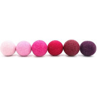 Produktbild von LucyBalu Katzen-Beschäftigungsspielzeug aus natürlichem Filz mit 6 Bällen in Rosa und Bunt