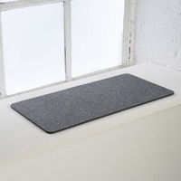 Produktbild von LucyBalu Katzen Fensterbrettauflage aus Wollfilz in Anthrazit