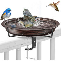 Produktbild von LuxusKollektion Hängende Vogeltränke aus Kupfer und Metall im Vintage-Design