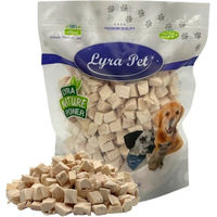 Produktbild von Lyra Pet Gefriergetrocknete Hühnerbrustwürfel Leckerli für alle Altersstufen 200 g