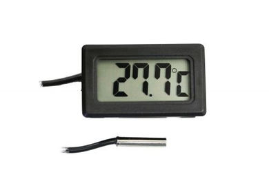 Produktbild von M&S Reptilien Digitales Thermometer mit Fühler schwarz eckig aus Kunststoff