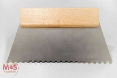 Produktbild von M&S Reptilien Terrarium Zahnspachtel - Breite 25cm