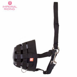 Maulkorb für Pferde mit Fell Imperial Riding – Bild 1 von 2