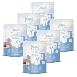 Produktbild von MjAMjAM Premium Nassfutter für Katzen Quetschie zarte Ente & Geflügel an Möhrchen - 6 x 300 g