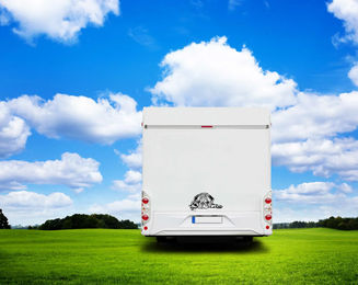 Produktbild von Mops liegend Auto Wohnmobil Aufkleber