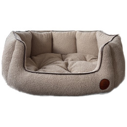 Produktbild von Muschelbett Elli aus weichem Bouclé in Beige – stilvoller Rückzugsort für Katzen & Hunde - M