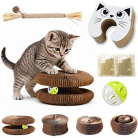 Produktbild von Magic Organ Kratzbaum für Katzen aus nachhaltiger Pappe mit Ball und Katzenminze klappbar