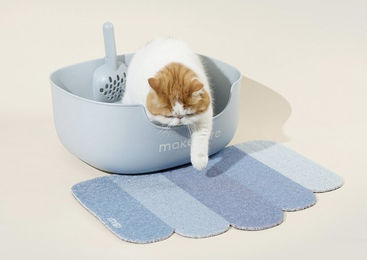 Makesure LITE Katzentoilette aus Kunststoff mit Streuschaufel und Vorlegepad in Purpur – Bild 1 von 2