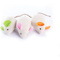 Produktbild von Martin Sellier Naturstoff Katzen Plüschtier bunt beige