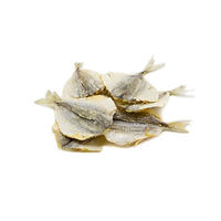 Produktbild von Mascota Vital Fisch-Snacks Makrele Goldbrand-Selar getrocknet für Hunde und Katzen getreidefrei monoprotein 100g - 100 g