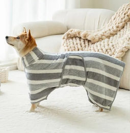 Mate for dogs Hundebademantel Harko grau Größe L saugfähig und weich – Bild 1 von 3