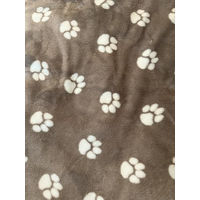 Produktbild von MATE FOR DOGS Kuscheldecke für Hunde mit Hundepfoten-Muster aus Plüsch in Beige, 150x190 cm