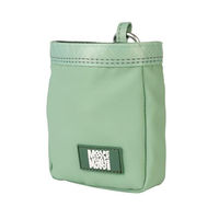 Produktbild von Max & Molly Leckerlitasche Matrix 2.0 Grün aus Polyester mit Karabiner und Hosenclip