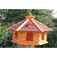 Produktbild von Maxi Vogelhaus aus Holz in Rot ohne Ständer 67 x 45 cm