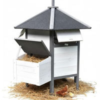 Produktbild von Melko Hühnerstall aus Holz in Weiß/Grau als 6-Eck Hühnervoliere mit Nestbox und wasserdichtem Dach für 5-8 Hühner, Enten oder Wachteln 131x125cm