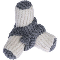 Produktbild von Modern Living Hundespielzeug Syracuse Plüschspielzeug aus Polyester in Beige und Grau 20 x 20 x 18 cm