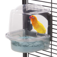 Produktbild von Montana Cages Vogelbad aus Kunststoff für Wellensittiche, Kanarienvögel und Agaporniden Small Serie Transparent