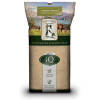 Produktbild von Mühldorfer Pferdefutter iQ High-Fibre Landwiesen Struktur Plus Kraftfutter für die Verdauung und den Stoffwechsel