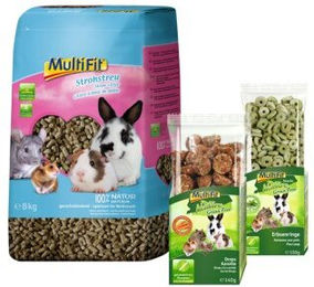 Produktbild von MultiFit Futterpaket für Kaninchen und Nager mit Strohstreu Unterstreu und Snacks 8,29 kg - 8,29 kg