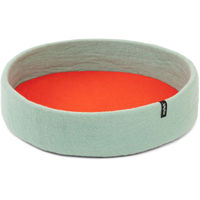Produktbild von myfelt Fine Hundekorb aus Schurwolle für Riesenrassen in Türkis mit rotorangem Inlay 60 x 16 cm