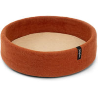 Produktbild von myfelt Lora Katzenkorb aus Schurwolle in Rot und Beige mit Katzenkissen 40 x 13 cm