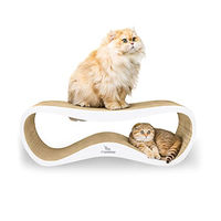 Produktbild von myKotty Design Kratzbank LUI Kratzbrett aus Wellpappe für Katzen in Weiß 75x25x26 cm