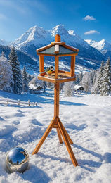 MYPETS Vogelhaus Zillertal aus Holz mit Ständer in Braun – Bild 1 von 4