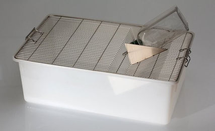 Produktbild von Nagerkäfig Größe IV (Rattenkäfig) inkl. 500ml Flasche - 0,5 l