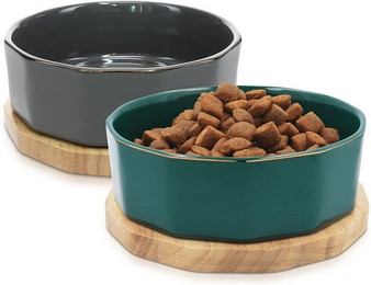 Produktbild von Navaris Futternapf Set aus Keramik mit Eichenholz-Unterlage - 2 x 0,8 l