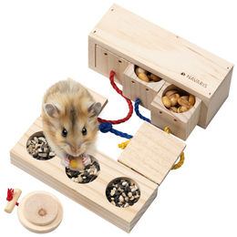 Navaris Tier-Beschäftigungsspielzeug Hamster Spielzeug - Kaninchen Spielzeug - Futterspender für Hamster, Kiefernholz – Bild 1 von 7