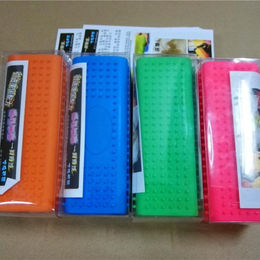 Produktbild von Neue Silikon-Hohlgummi-Hundehaarbürste zum Entferner von Autos, Möbeln, Teppichen, Kleidung, Reinigungsbürste für Hunde, Katzen, Heimtierbedarf