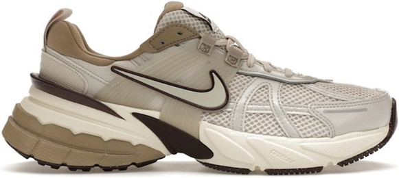 Produktbild von Nike V2K Run Light Orewood Brown Damen Sneaker Creme Khaki Erdfarben FD0736-103 40.5