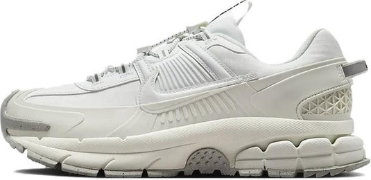 Produktbild von Nike Zoom Vomero Roam Summit White Damen Sneaker Light-Bone Light-Iron-Ore HV6410-100 40.5