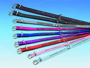 Produktbild von Nobby Hunde-Halsband Crystal einreihig fuchsia/schwarz