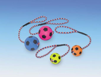 Produktbild von Nobby Moosgummi-Fußball mit Seil - 6,3 cm