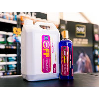 Produktbild von NAF Show Off Shampoo Pferdeshampoo zur Fellpflege 2L - 2 l