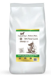 Natural Trainer Hundefutter Getreidefrei Lamm mit Süßkartoffel und Minze 12kg – Bild 1 von 1